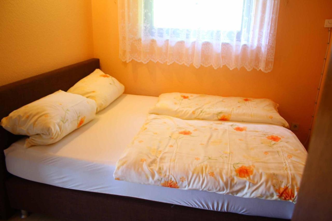Ferienwohnung Kling Бішофсгайм-ан-дер-Рен Екстер'єр фото
